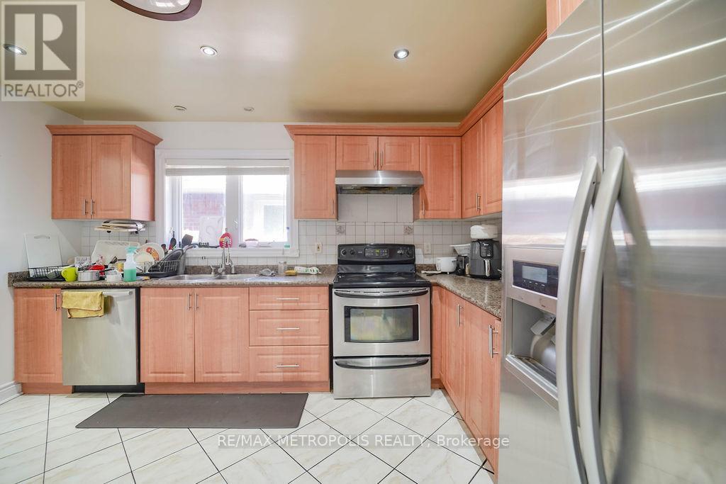 575 Bellamy Road N, Toronto (Woburn), Ontario  M1H 1G6 - Photo 9 - E12445441