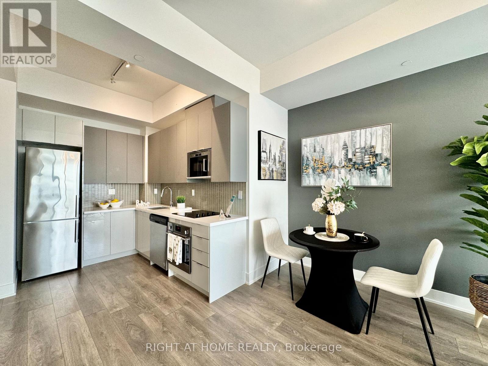 3709 - 2908 Highway 7 Road, Vaughan, Ontario  L4K 0K5 - Photo 4 - N12445425