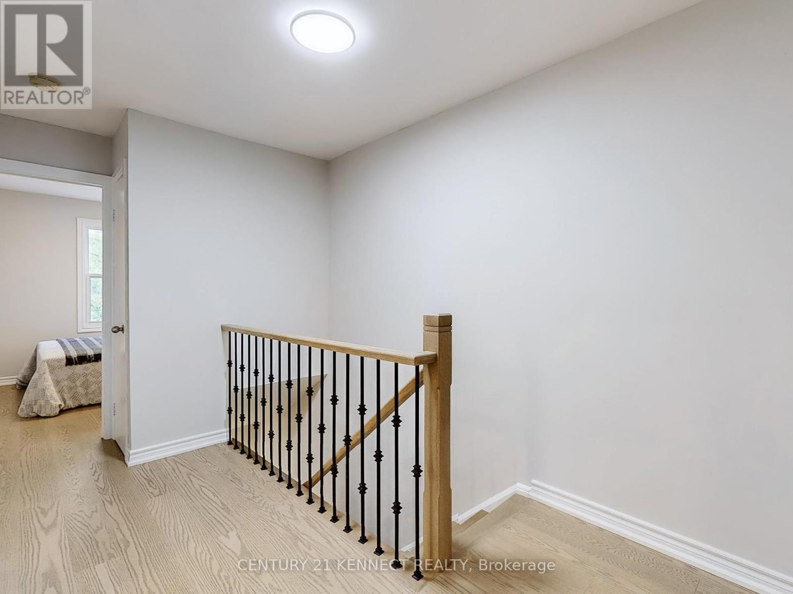 8 - 105 Carlton Road, Markham, Ontario  L3R 1Z8 - Photo 10 - N12445446