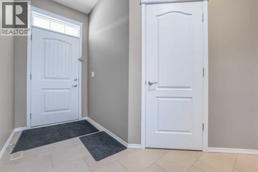 44 Nolancrest Green Nw, Calgary, Alberta  T3R 0P8 - Photo 7 - A2250334