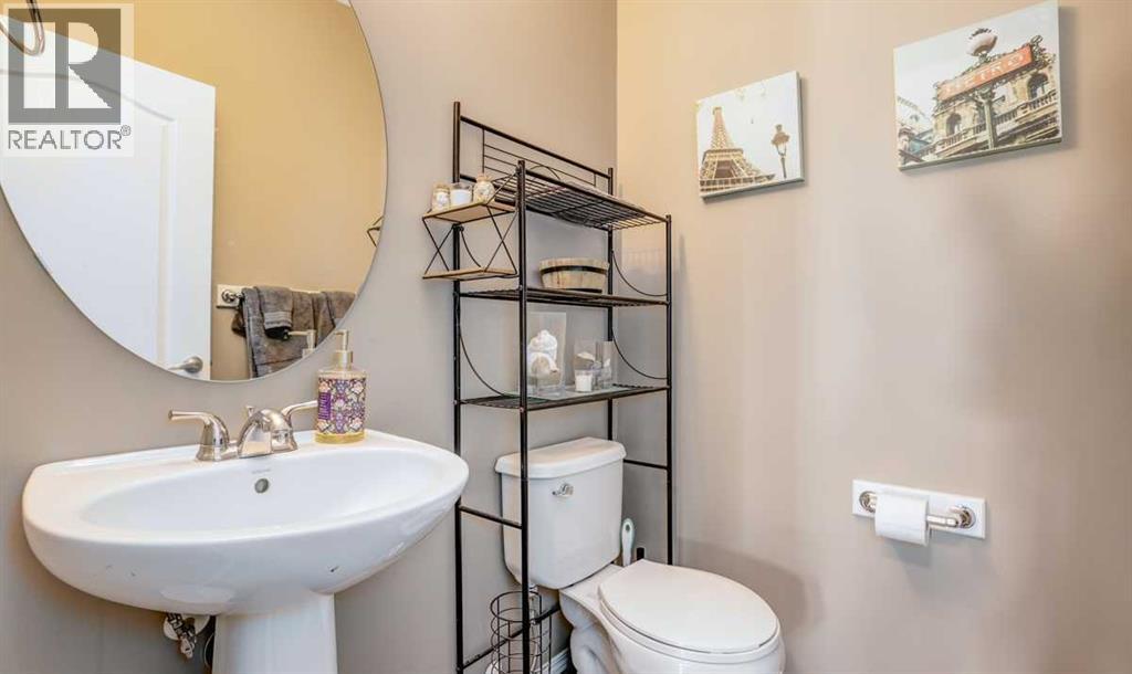 44 Nolancrest Green Nw, Calgary, Alberta  T3R 0P8 - Photo 9 - A2250334
