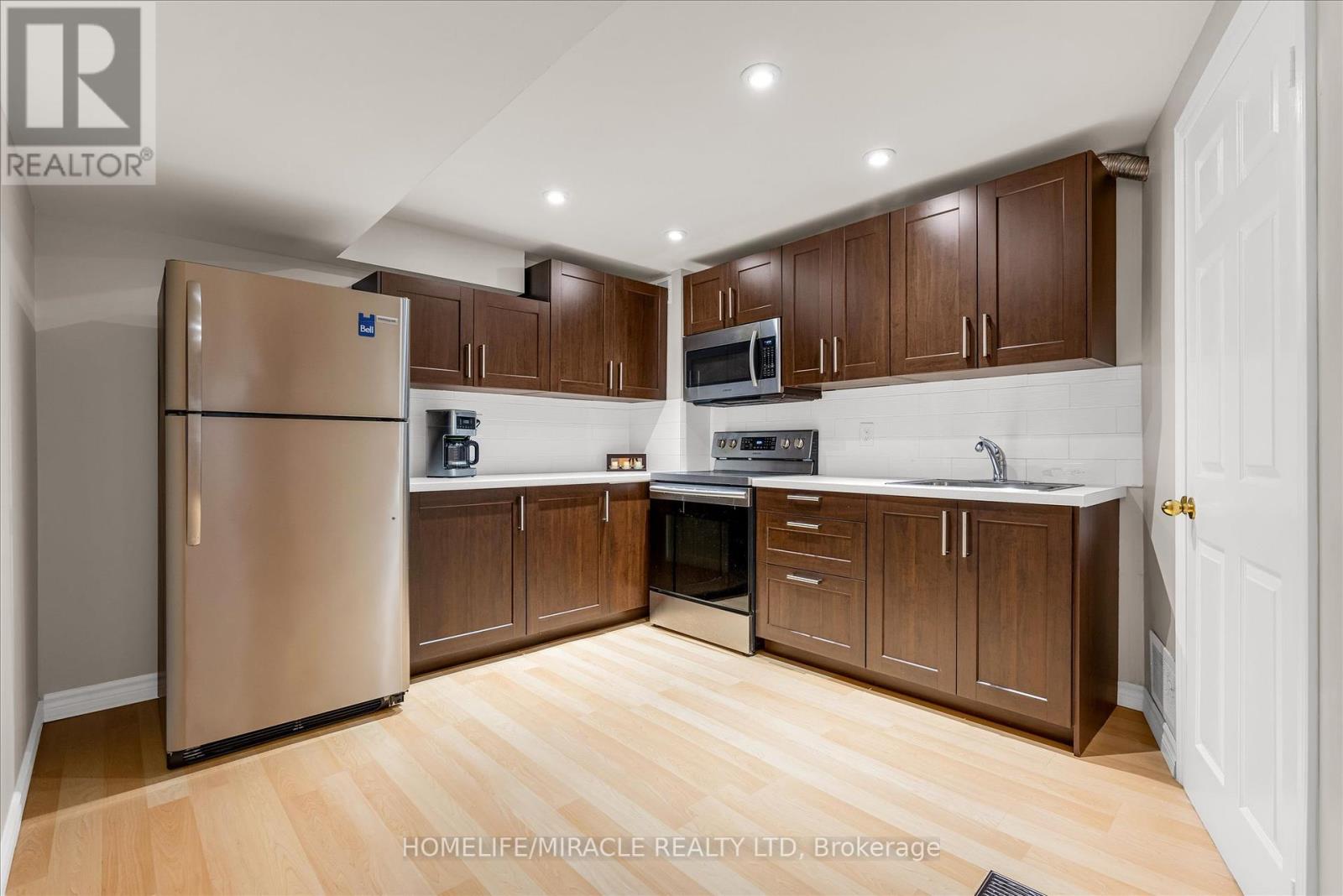 4811 James Austin Drive, Mississauga (Hurontario), Ontario  L4Z 4H4 - Photo 19 - W12445405
