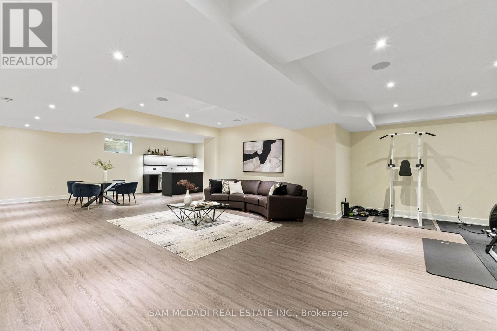 2075 Shawanaga Trail, Mississauga (Sheridan), Ontario  L5H 3Z3 - Photo 39 - W12445409