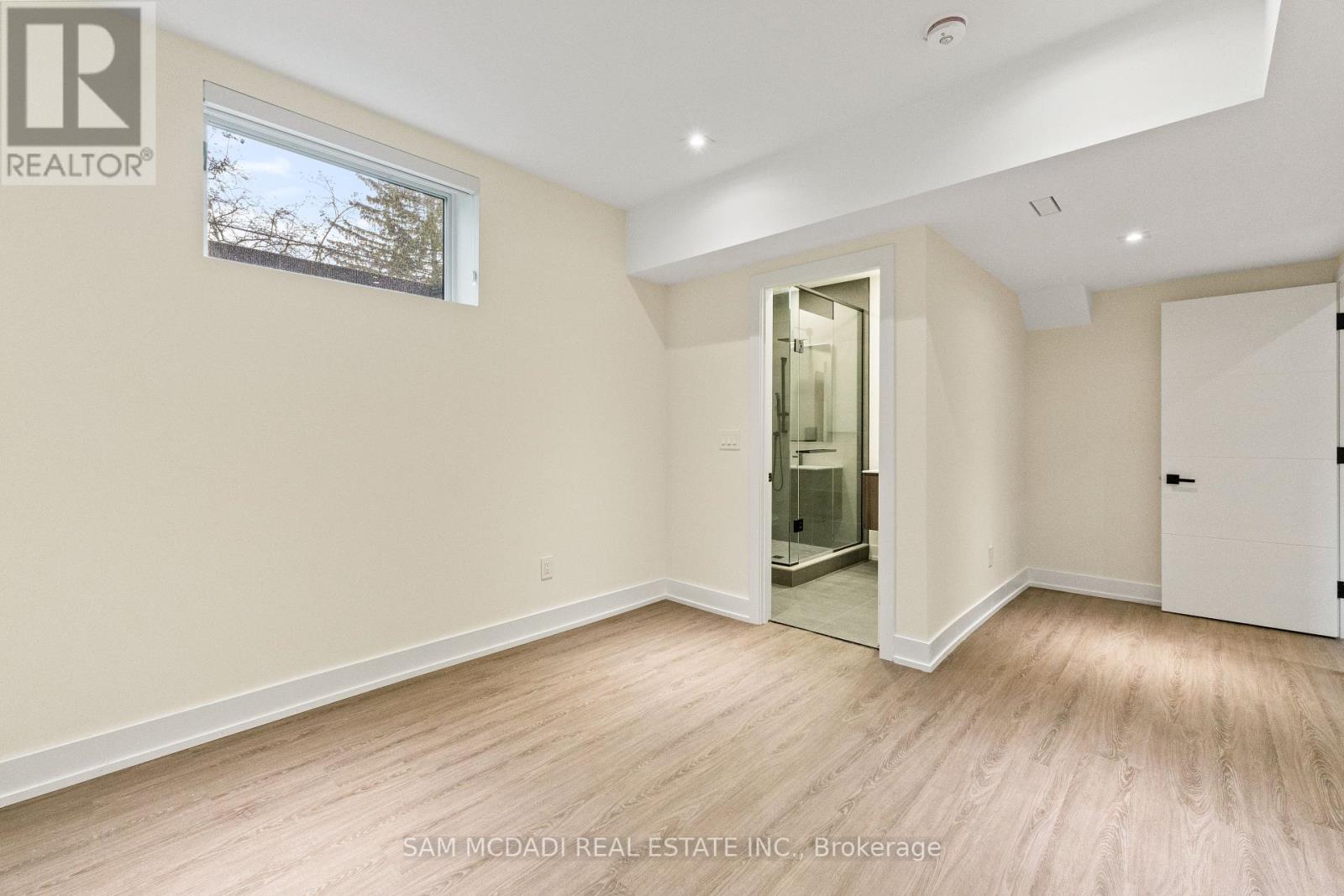 2075 Shawanaga Trail, Mississauga (Sheridan), Ontario  L5H 3Z3 - Photo 43 - W12445409