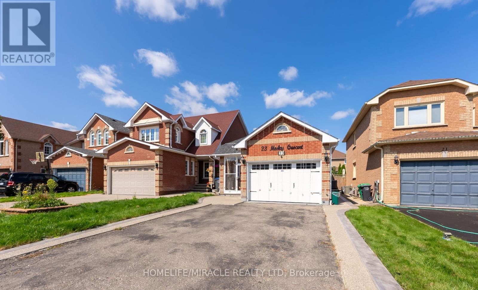 23 Mosley Crescent, Brampton (Fletcher's West), Ontario  L6Y 5C7 - Photo 1 - W12445414