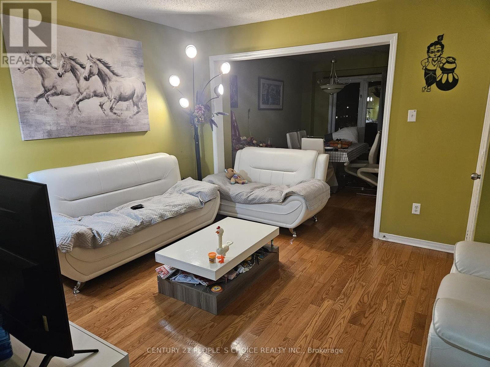 65 Olympia Crescent, Brampton, Ontario  L6X 4W2 - Photo 10 - W12445421