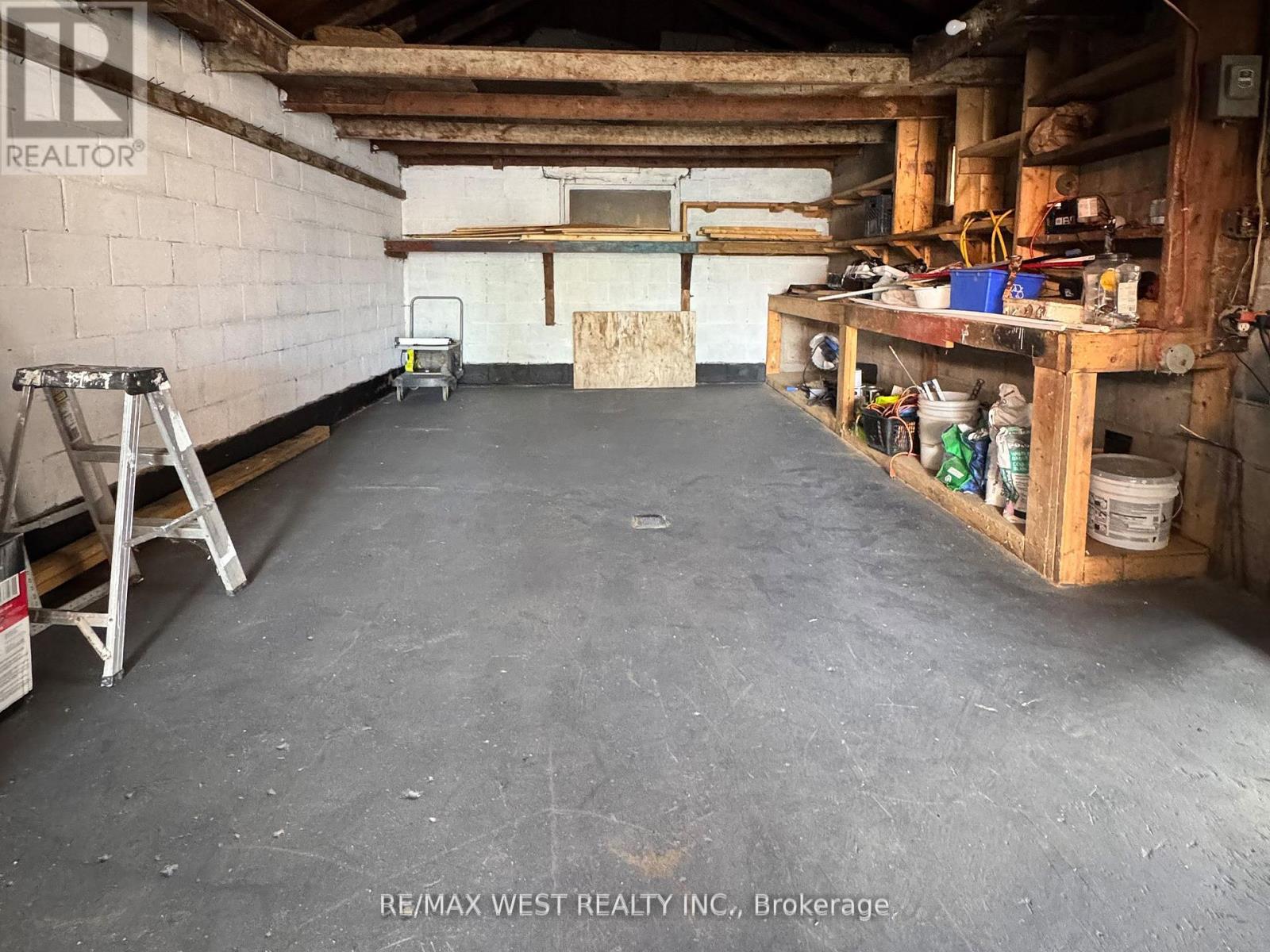 25 Bimini Crescent, Toronto (Black Creek), Ontario  M3N 1S1 - Photo 18 - W12445434