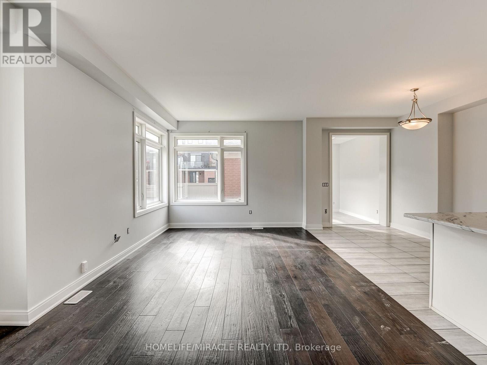 66 Pearman Crescent, Brampton (Northwest Brampton), Ontario  L7A 4Y9 - Photo 11 - W12445435
