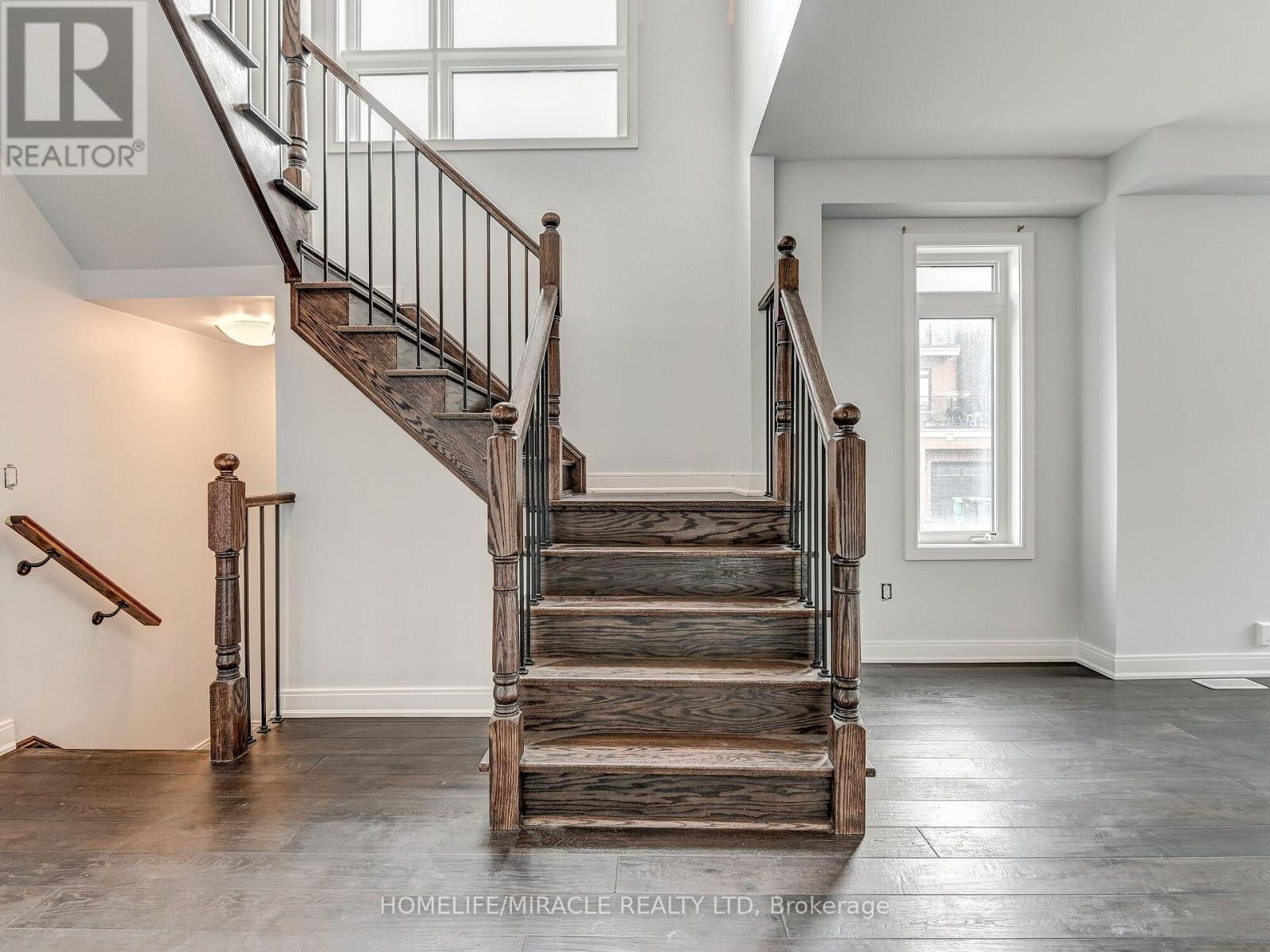 66 Pearman Crescent, Brampton (Northwest Brampton), Ontario  L7A 4Y9 - Photo 17 - W12445435