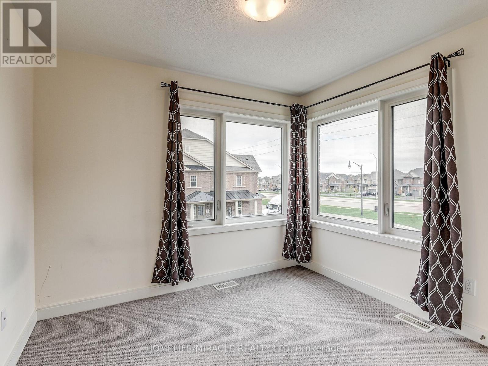 66 Pearman Crescent, Brampton (Northwest Brampton), Ontario  L7A 4Y9 - Photo 27 - W12445435