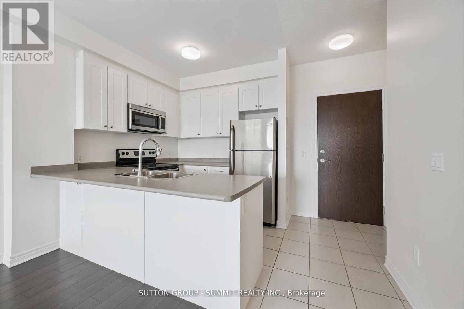 433 - 216 Oak Park Boulevard, Oakville (Ro River Oaks), Ontario  L6H 7S8 - Photo 10 - W12445443