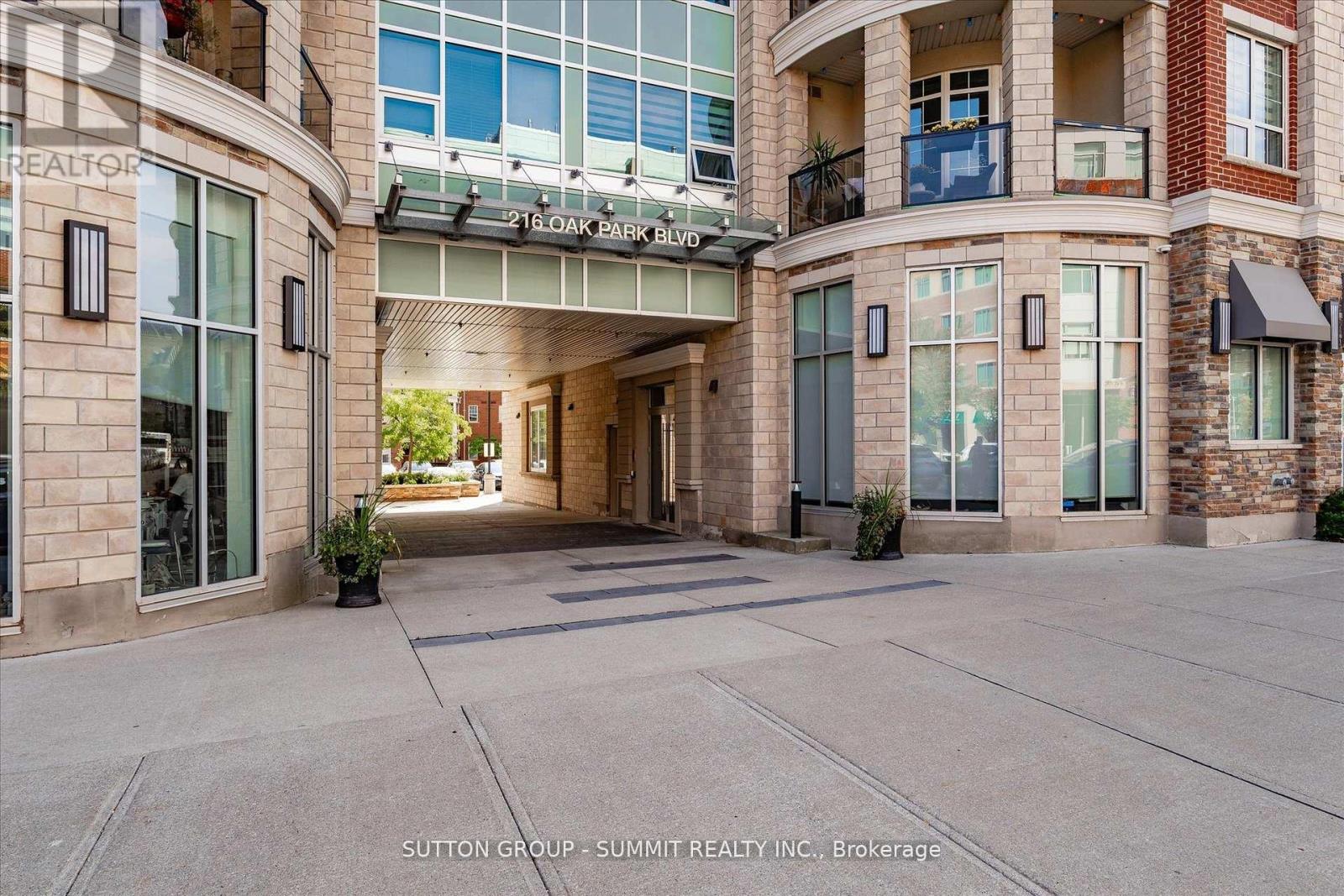 433 - 216 Oak Park Boulevard, Oakville (Ro River Oaks), Ontario  L6H 7S8 - Photo 2 - W12445443