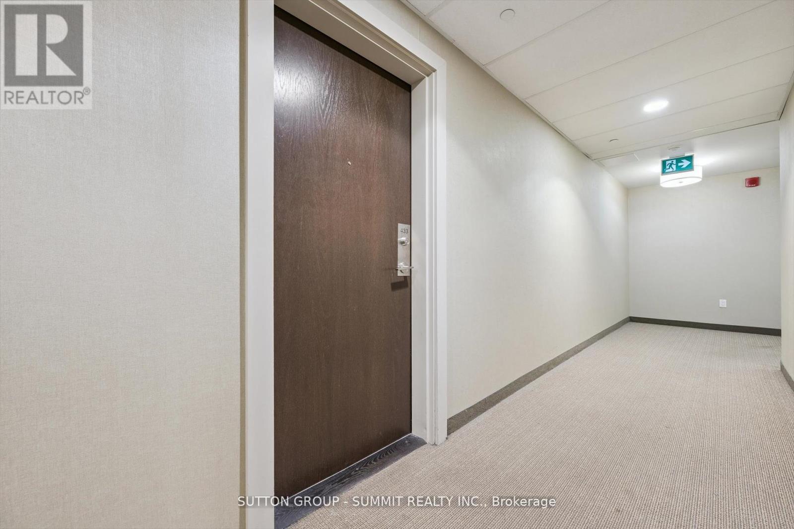 433 - 216 Oak Park Boulevard, Oakville (Ro River Oaks), Ontario  L6H 7S8 - Photo 5 - W12445443