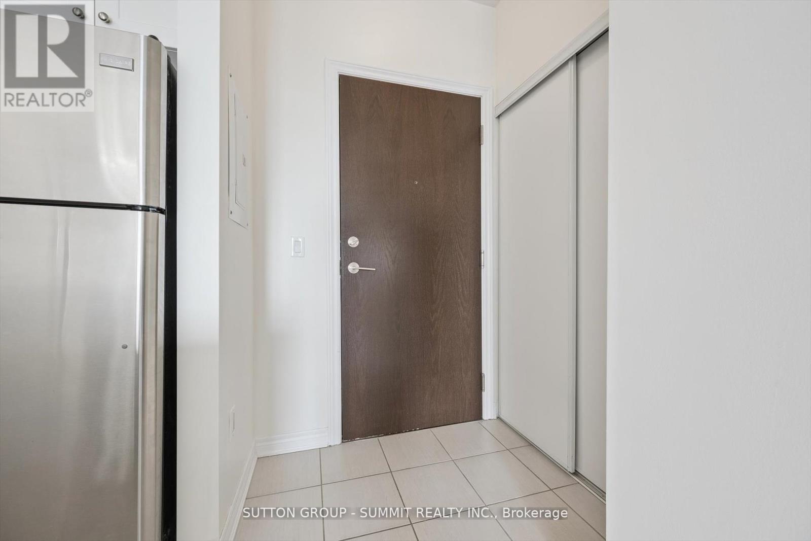 433 - 216 Oak Park Boulevard, Oakville (Ro River Oaks), Ontario  L6H 7S8 - Photo 6 - W12445443