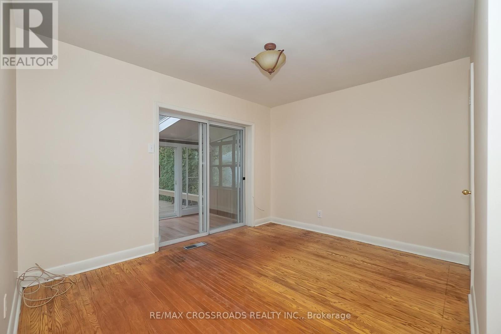 Main Floor Only - 4073 Ellesmere Road, Toronto, Ontario  M1C 1J3 - Photo 7 - E12436715