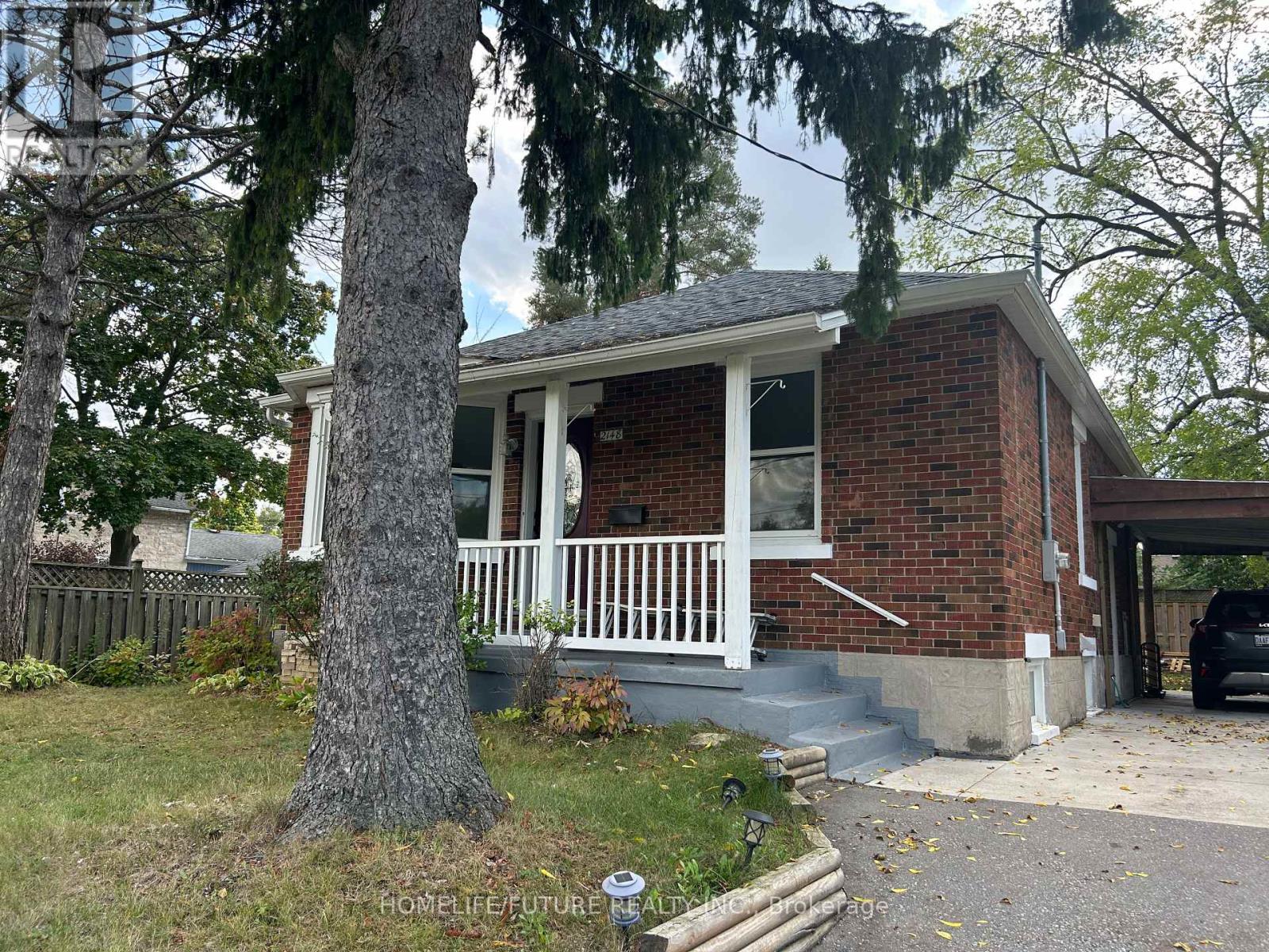Main - 2148 Coronation Boulevard, Cambridge, Ontario  N3H 3S7 - Photo 2 - X12445415