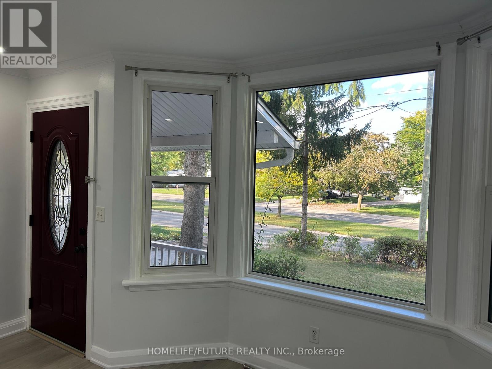 Main - 2148 Coronation Boulevard, Cambridge, Ontario  N3H 3S7 - Photo 4 - X12445415