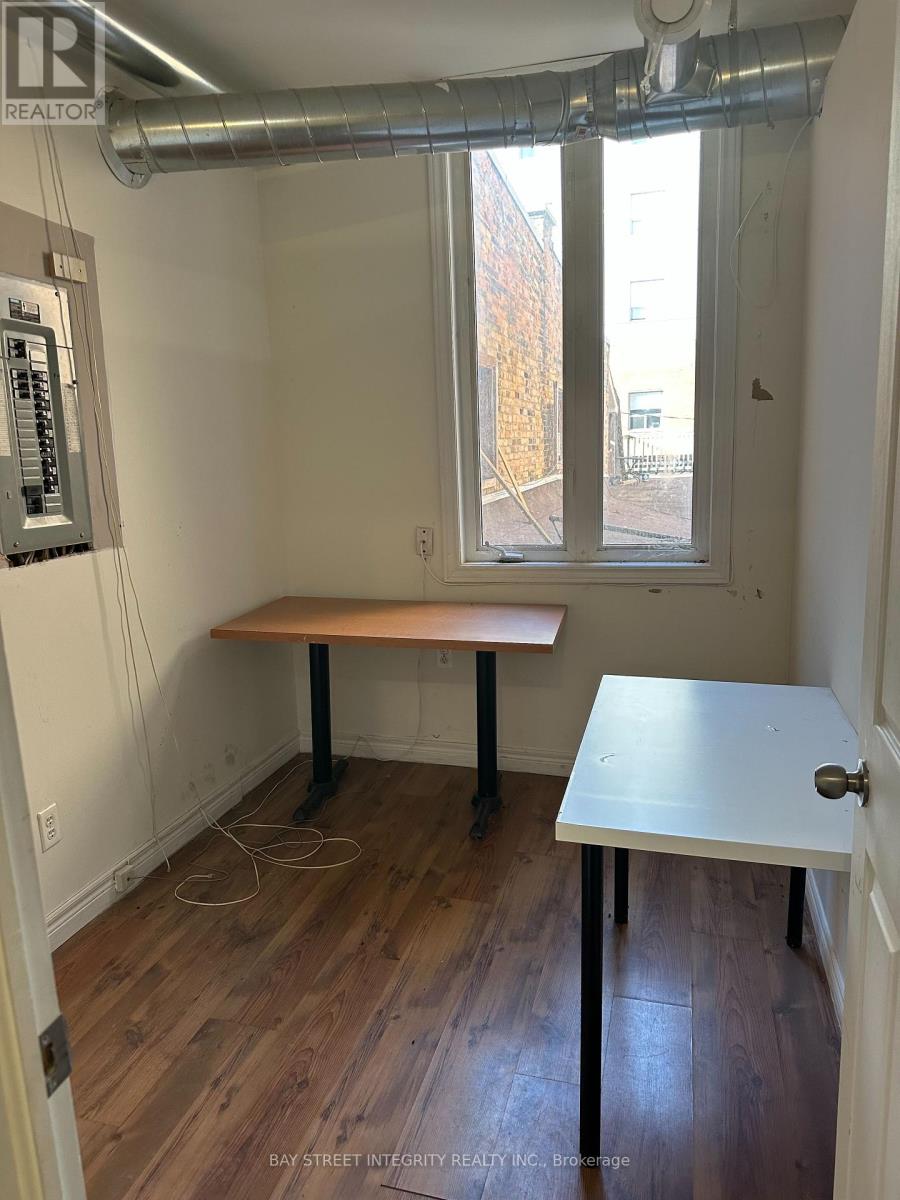 1 - 88 Colborne Street, Brantford, Ontario  N3T 2G5 - Photo 2 - X12445429