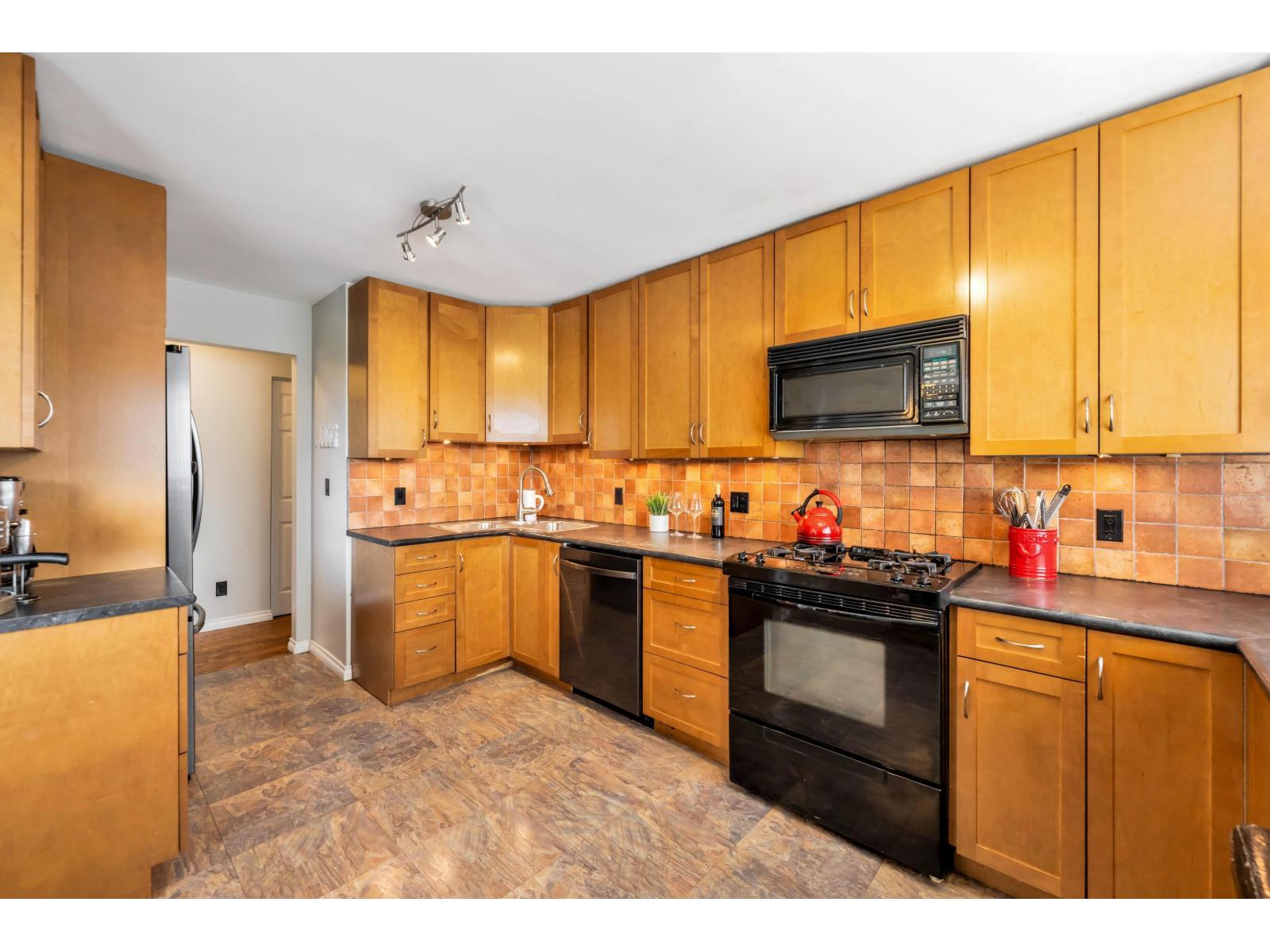 8916 Russell Drive, Delta, British Columbia  V4C 4P9 - Photo 9 - R3025321
