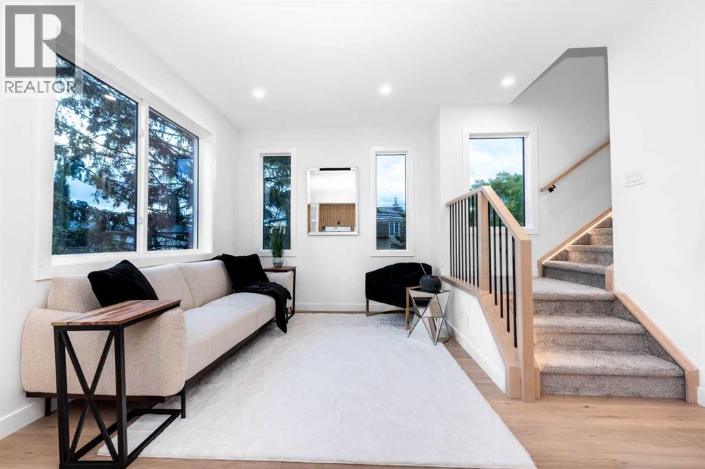 2402 Westmount Road Nw, Calgary, Alberta  T2N 3N8 - Photo 12 - A2261674