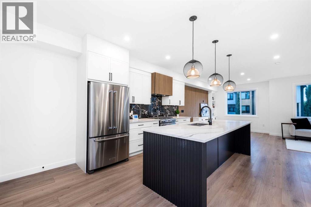 2402 Westmount Road Nw, Calgary, Alberta  T2N 3N8 - Photo 9 - A2261674