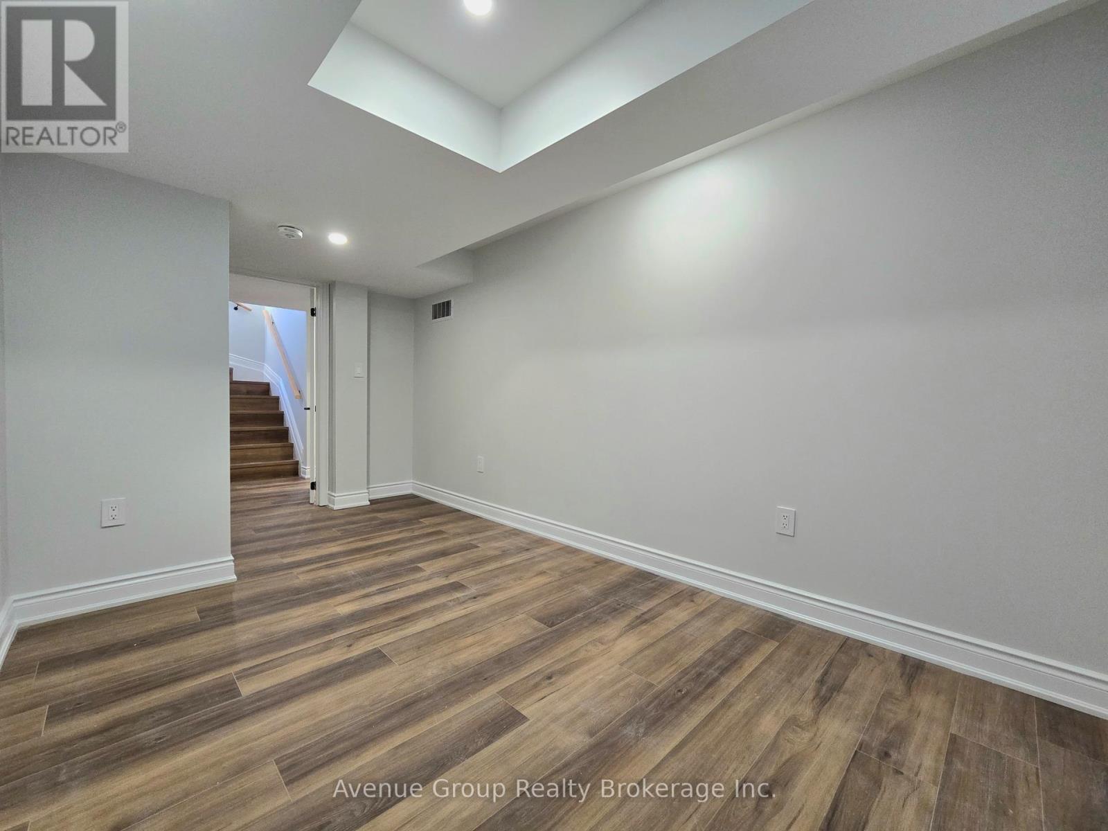 Lower - 38 Vipond Road, Whitby, Ontario  L1M 2P2 - Photo 11 - E12445455