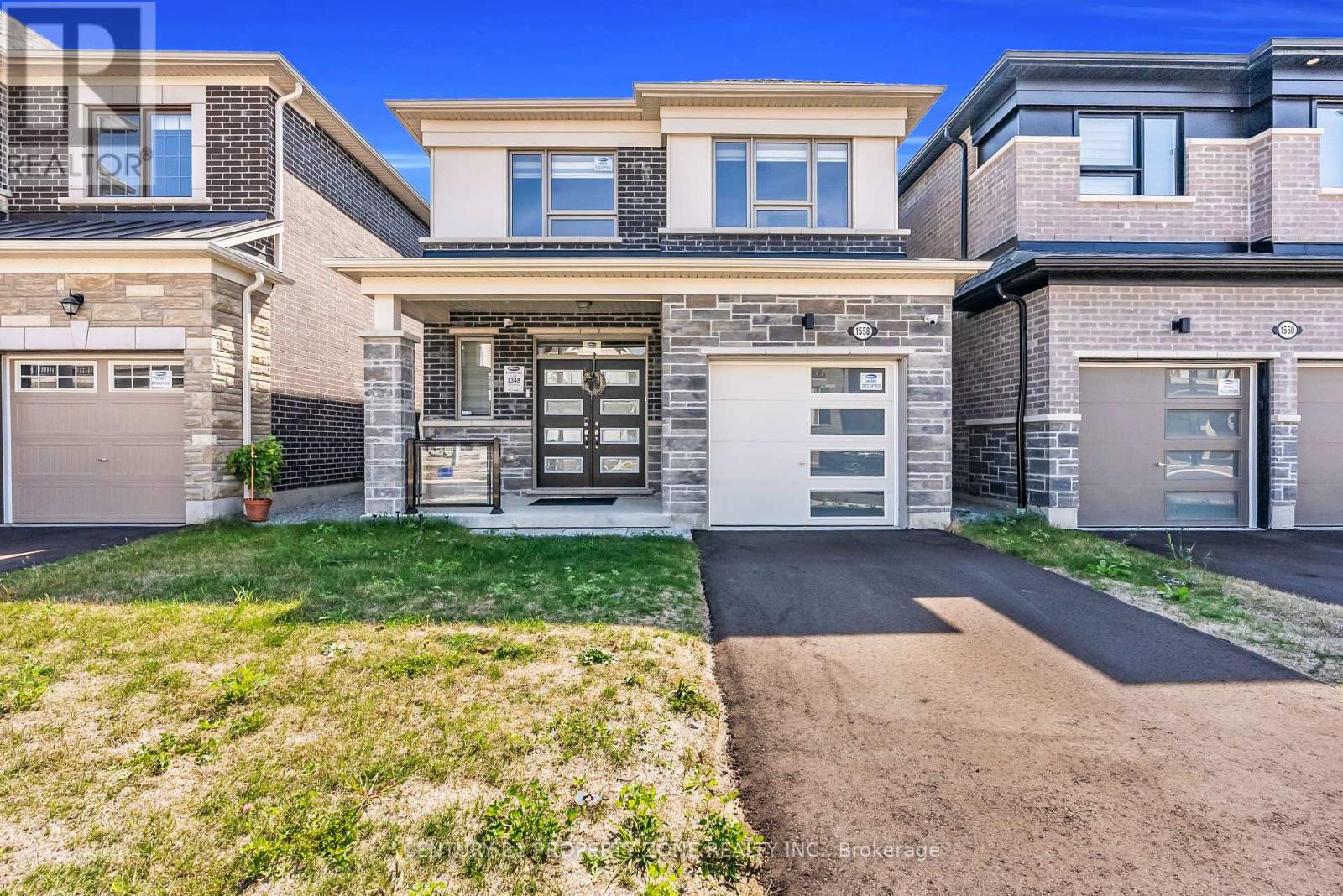 1558 Scarlett Trail, Pickering, Ontario  L1X 0N9 - Photo 2 - E12445456
