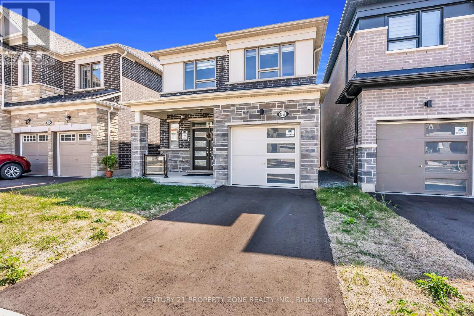 1558 Scarlett Trail, Pickering, Ontario  L1X 0N9 - Photo 3 - E12445456