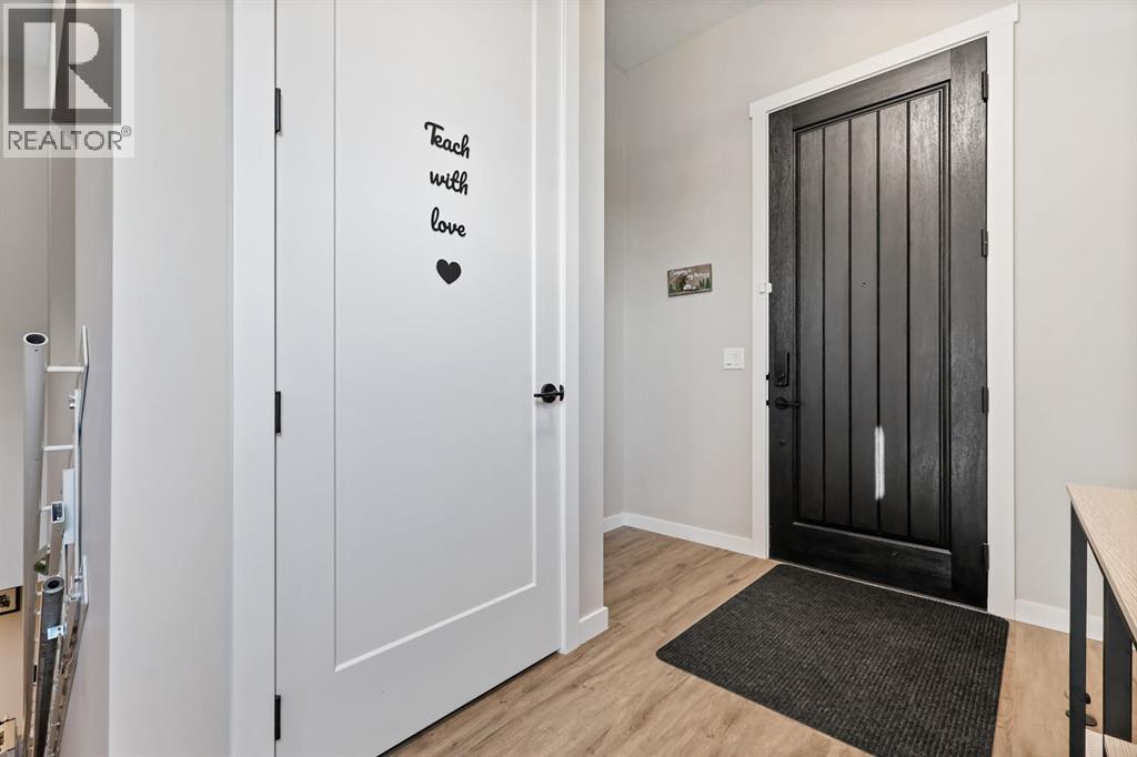 10 Cranbrook Common Se, Calgary, Alberta  T3M 3C2 - Photo 13 - A2262102