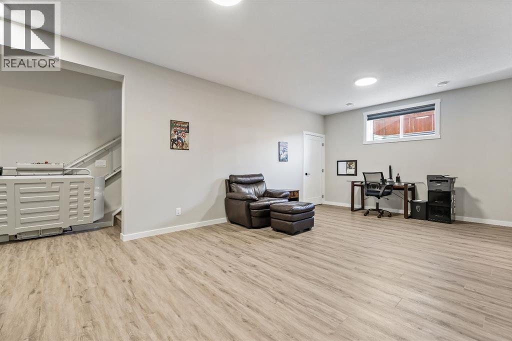 10 Cranbrook Common Se, Calgary, Alberta  T3M 3C2 - Photo 37 - A2262102
