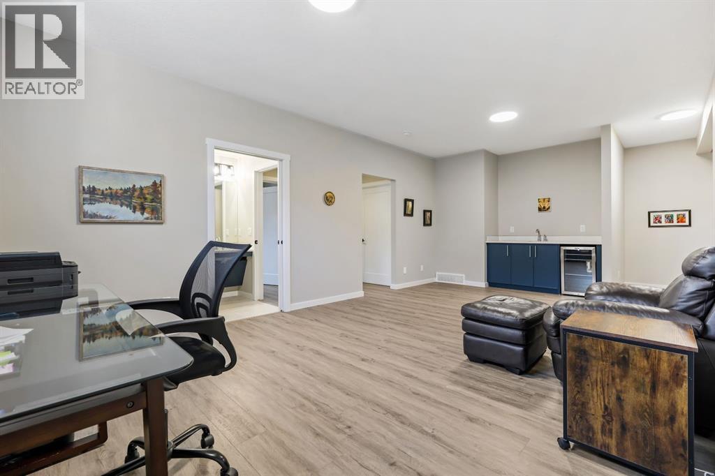 10 Cranbrook Common Se, Calgary, Alberta  T3M 3C2 - Photo 38 - A2262102