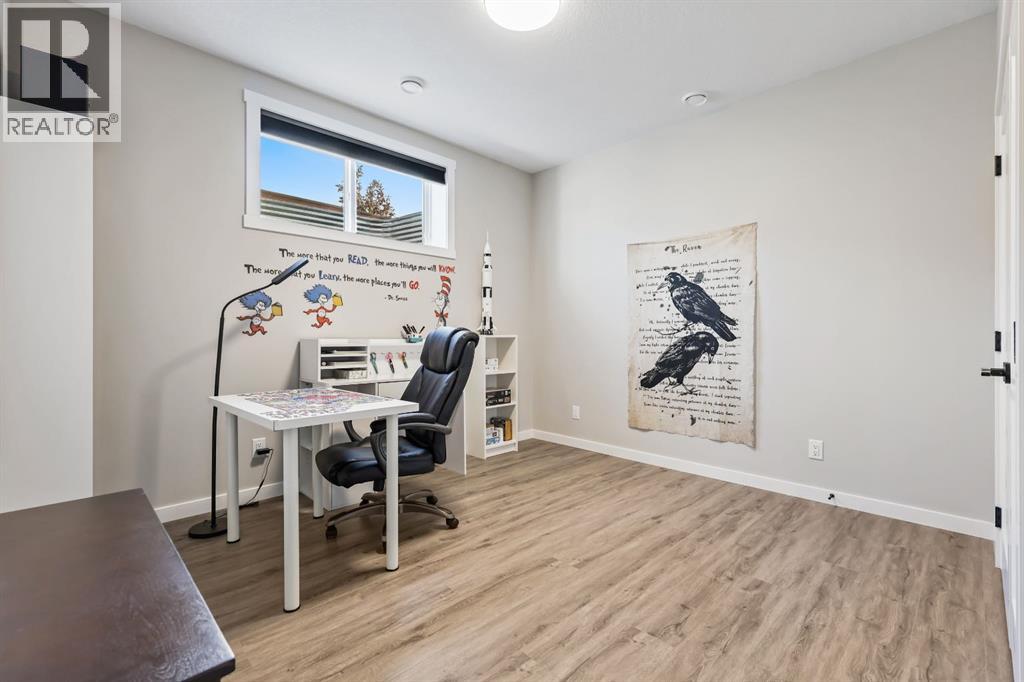 10 Cranbrook Common Se, Calgary, Alberta  T3M 3C2 - Photo 39 - A2262102