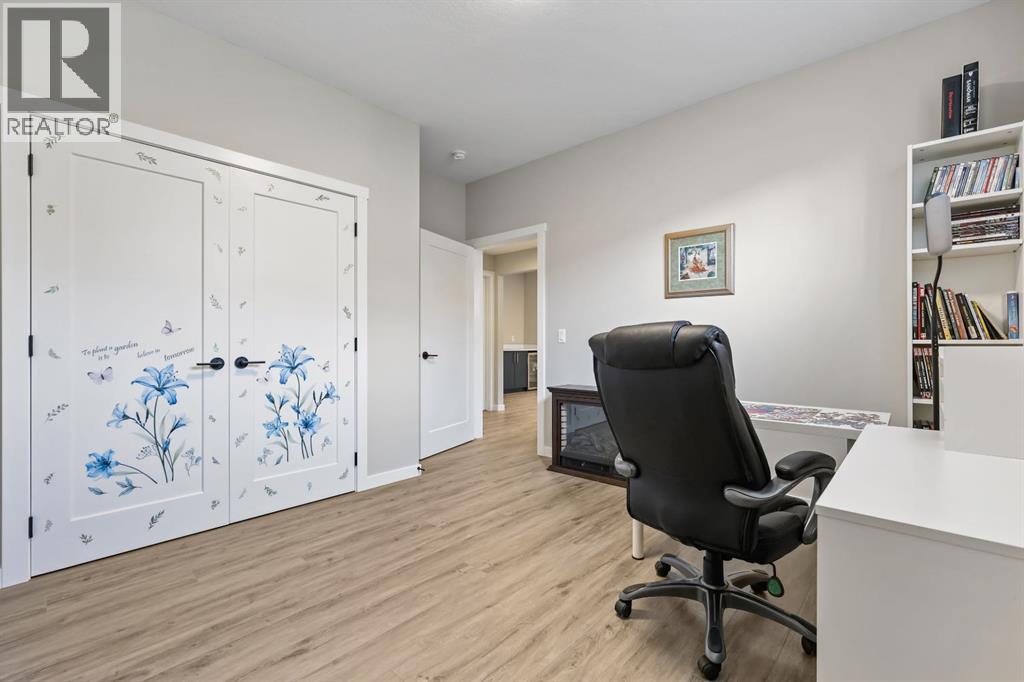 10 Cranbrook Common Se, Calgary, Alberta  T3M 3C2 - Photo 40 - A2262102