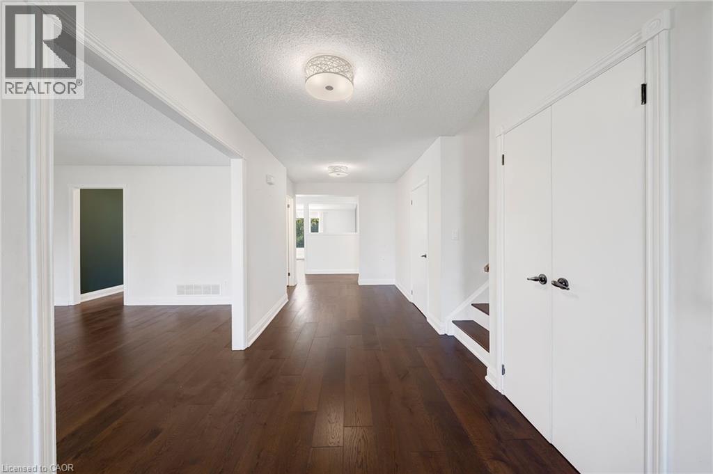 2246 Orchard Road, Burlington, Ontario  L7L 7H8 - Photo 4 - 40776482