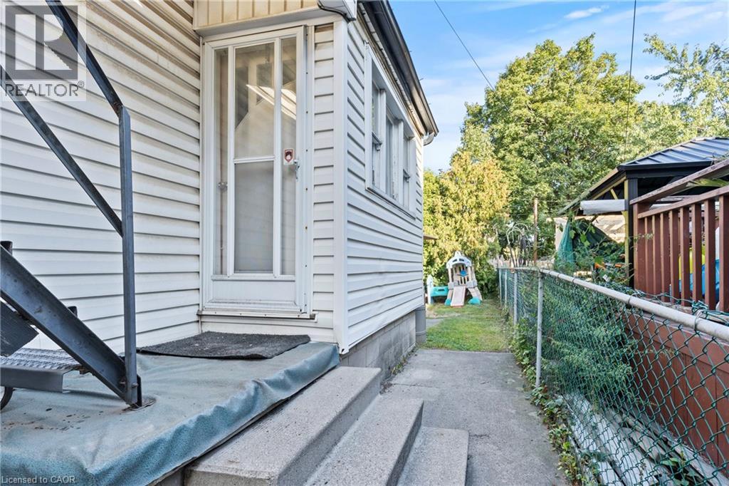 30 Frederick Avenue, Hamilton, Ontario  L8H 4K3 - Photo 27 - 40772245