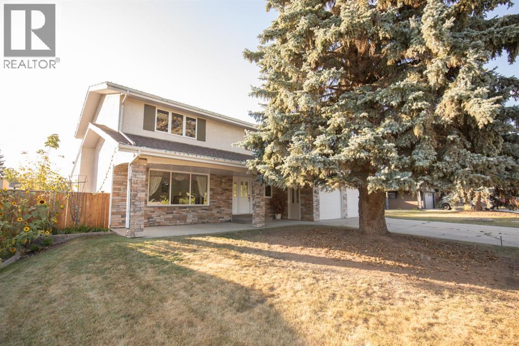 29 Allan Close, Red Deer, Alberta  T4R 1A4 - Photo 1 - A2259846