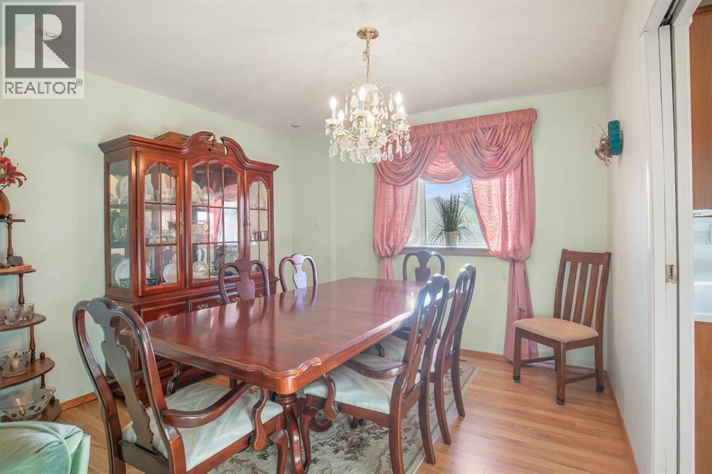 29 Allan Close, Red Deer, Alberta  T4R 1A4 - Photo 4 - A2259846