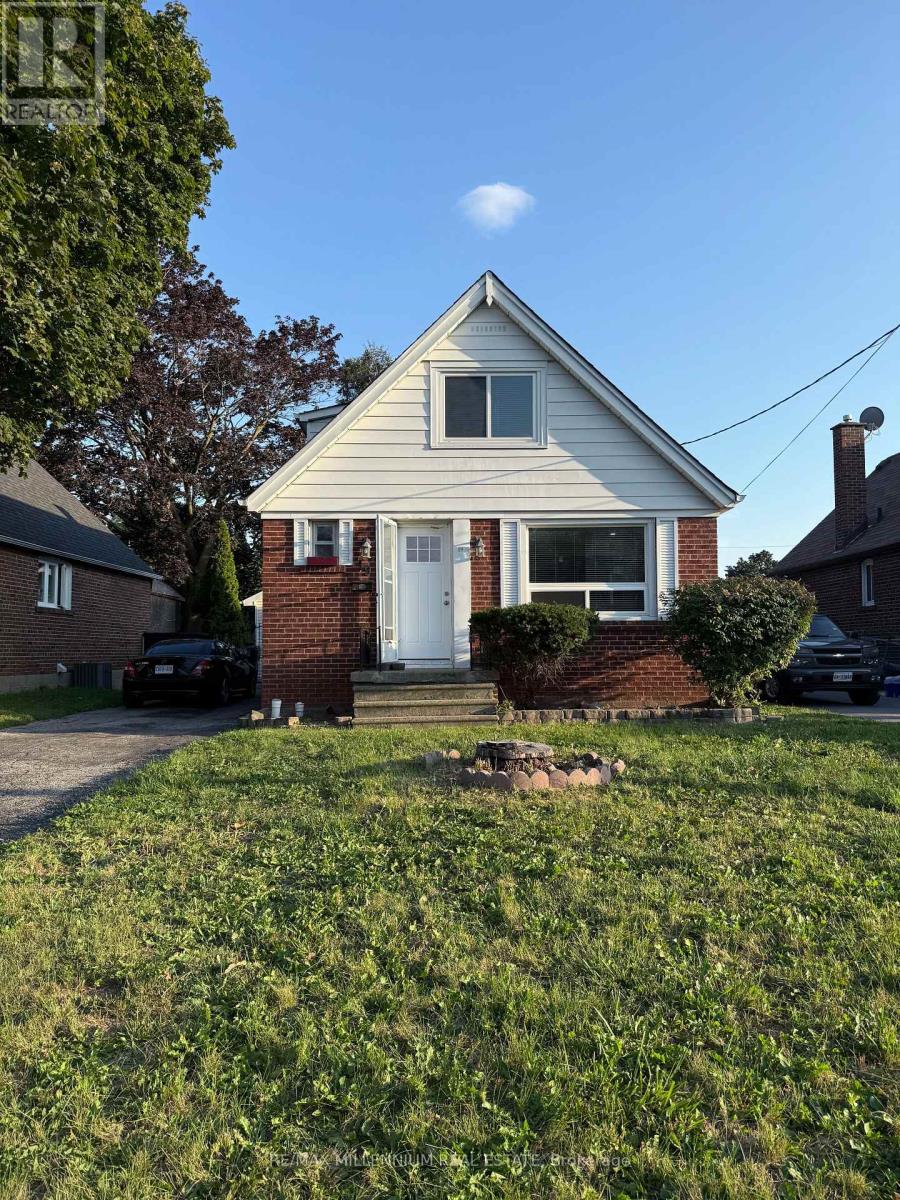 19 Westchester Street, Toronto, Ontario  M6M 2S4 - Photo 1 - W12445457