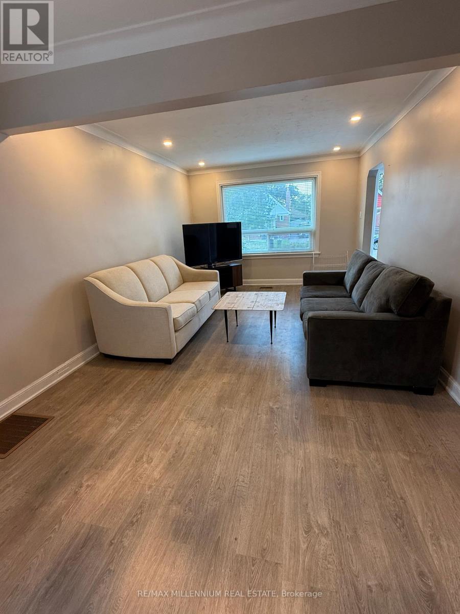 19 Westchester Street, Toronto, Ontario  M6M 2S4 - Photo 11 - W12445457