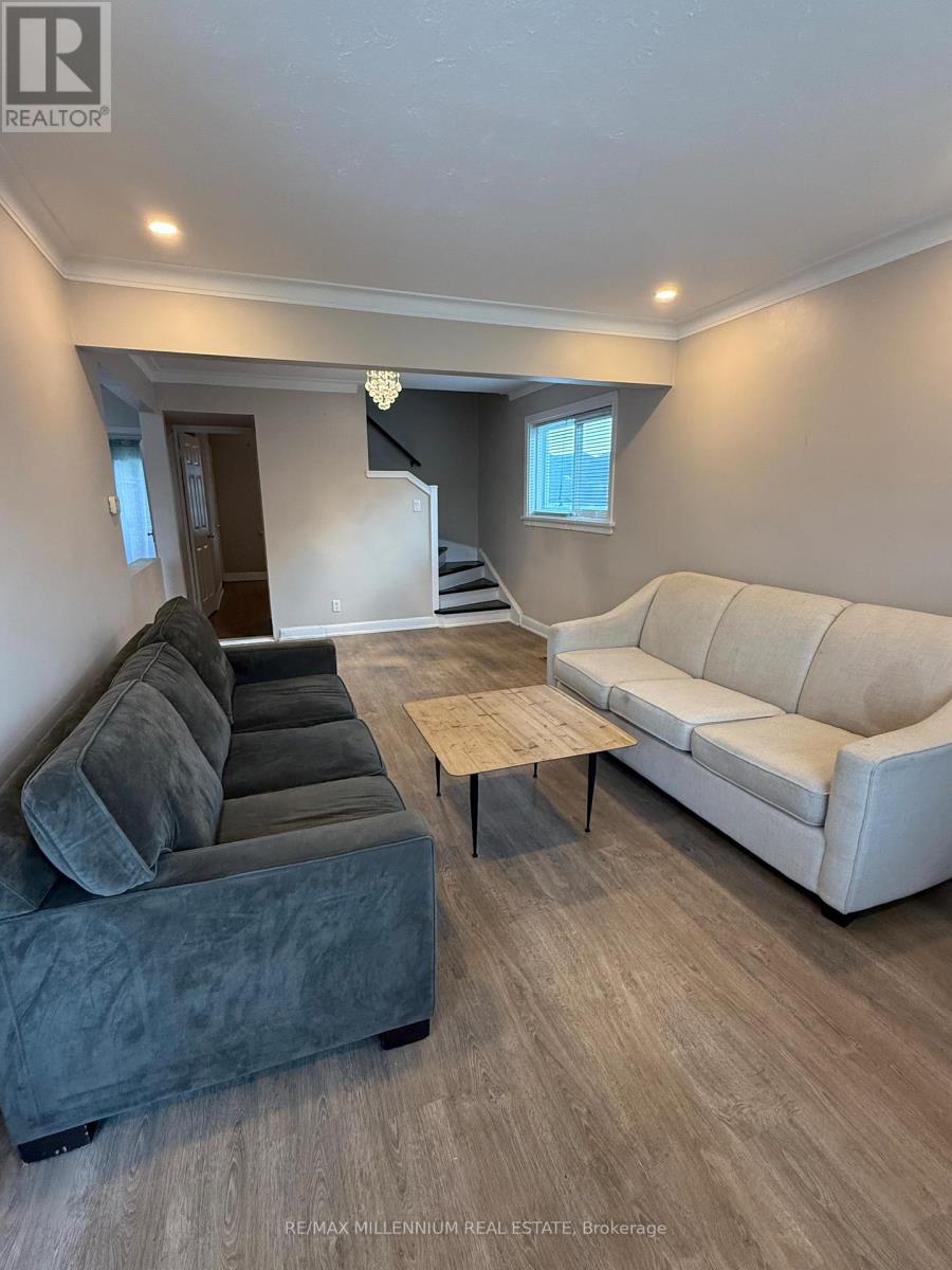 19 Westchester Street, Toronto, Ontario  M6M 2S4 - Photo 12 - W12445457