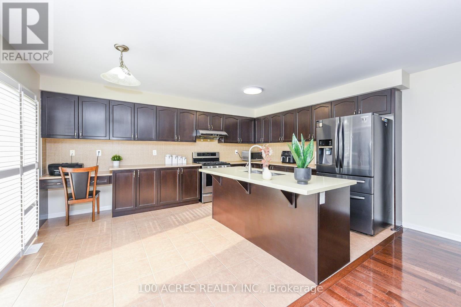 Unknown Address, ,     - Photo 10 - W12445458
