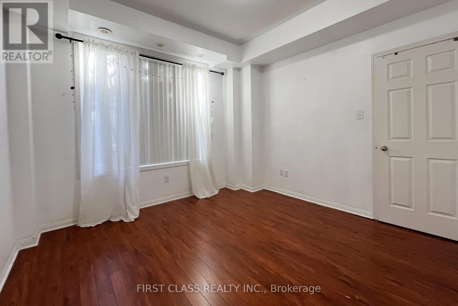 10 - 2891 Rio Court, Mississauga, Ontario  L5M 0S3 - Photo 5 - W12445459
