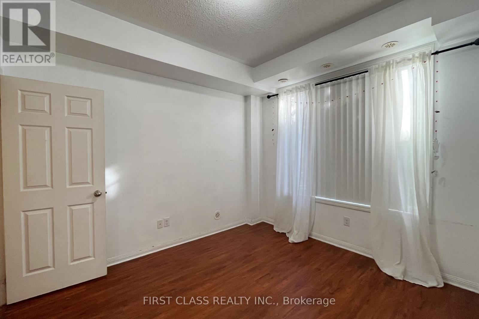 10 - 2891 Rio Court, Mississauga, Ontario  L5M 0S3 - Photo 6 - W12445459