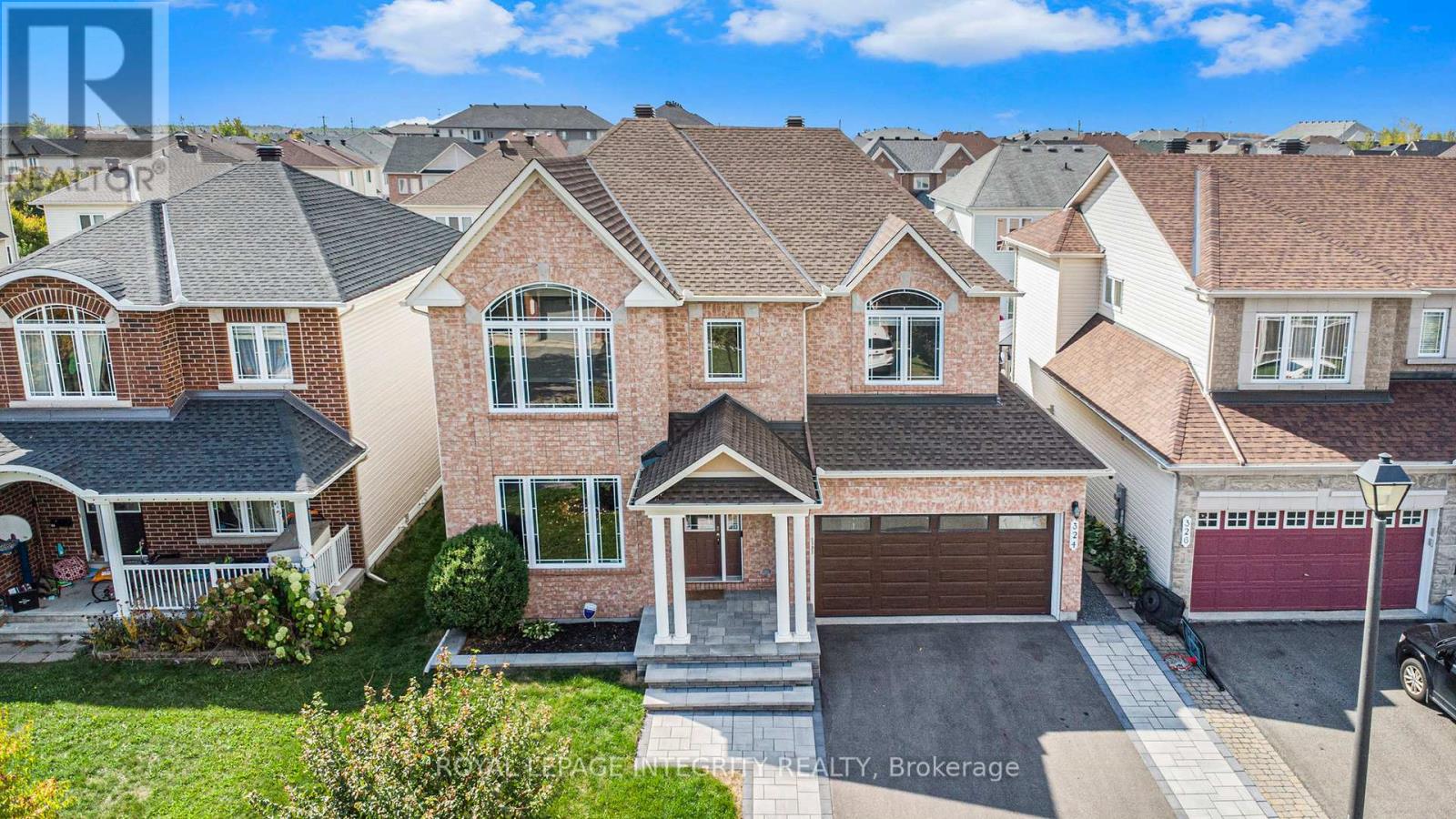 324 BRANTHAVEN STREET, Ottawa, Ontario