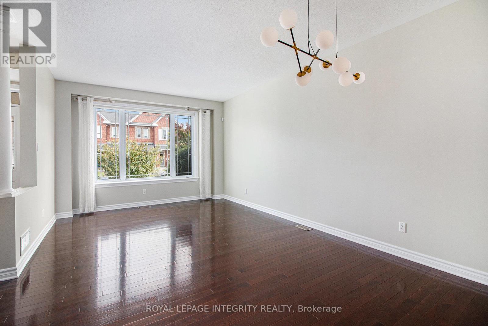 324 Branthaven Street, Ottawa, Ontario  K4A 0H1 - Photo 10 - X12445478