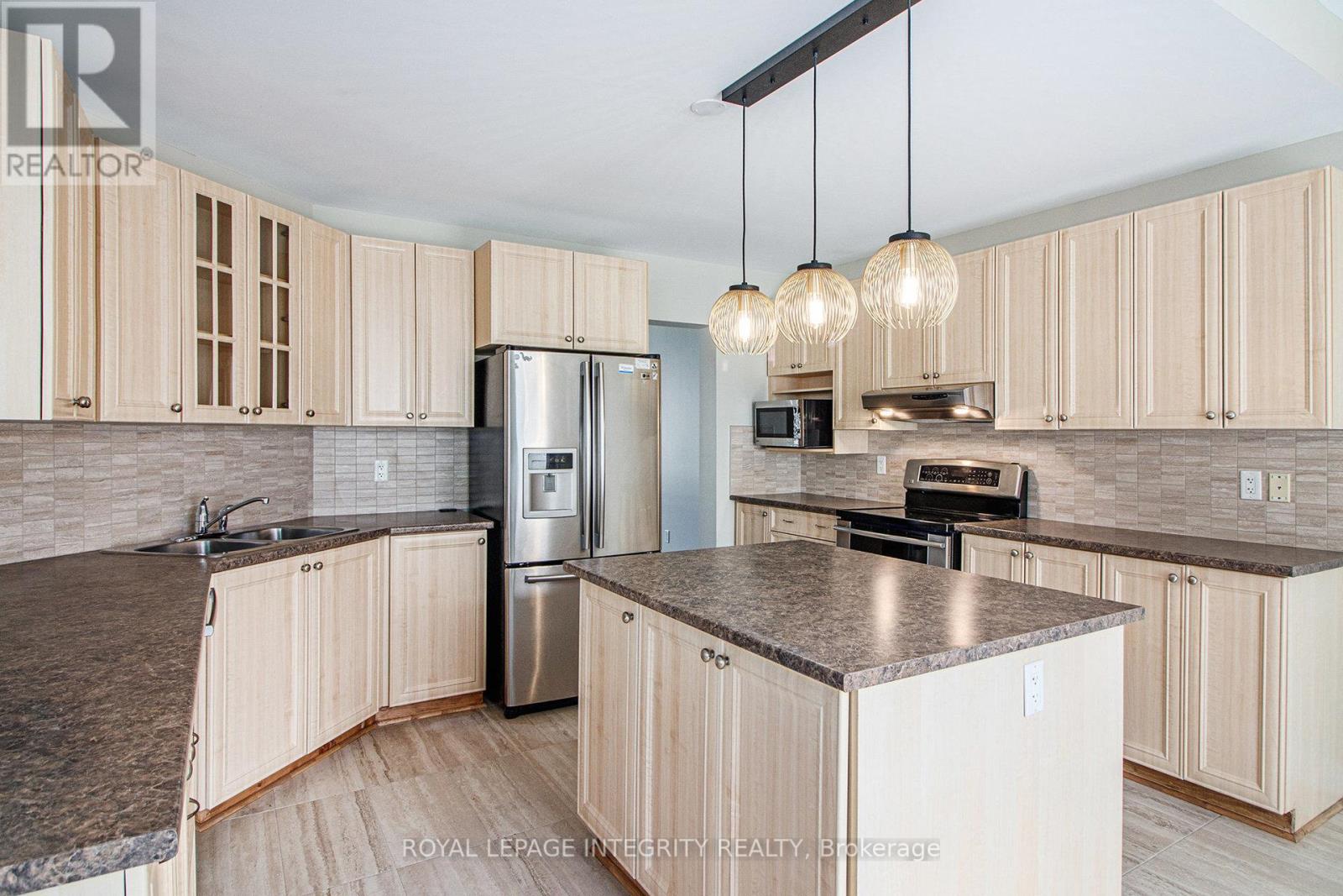 324 Branthaven Street, Ottawa, Ontario  K4A 0H1 - Photo 15 - X12445478