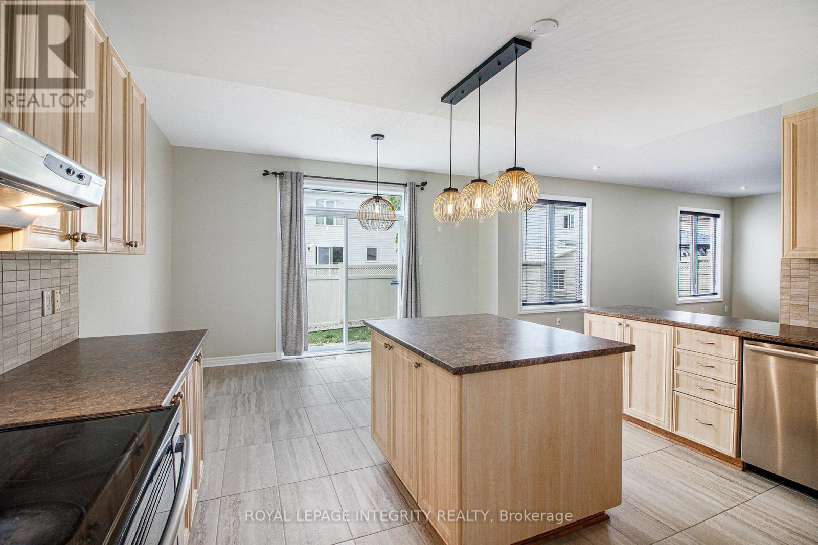 324 Branthaven Street, Ottawa, Ontario  K4A 0H1 - Photo 17 - X12445478