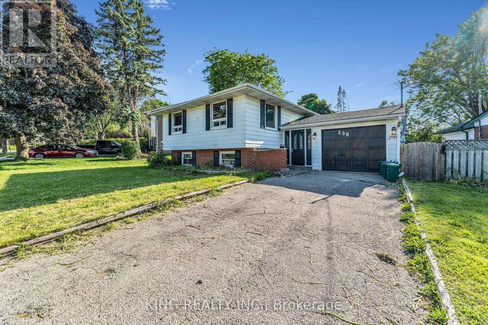 290 Lincoln Road, Waterloo, Ontario  N2J 2P5 - Photo 1 - X12445453