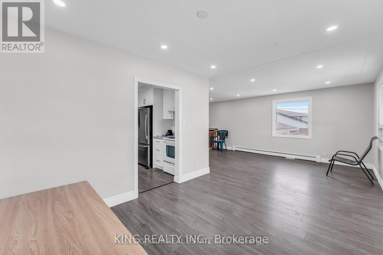 290 Lincoln Road, Waterloo, Ontario  N2J 2P5 - Photo 10 - X12445453