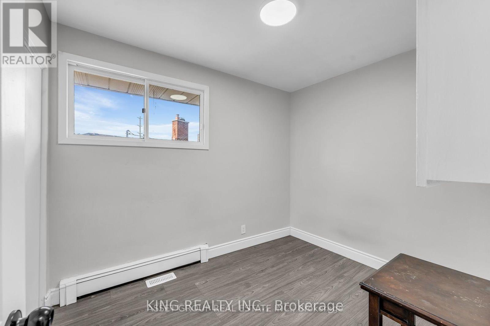 290 Lincoln Road, Waterloo, Ontario  N2J 2P5 - Photo 12 - X12445453